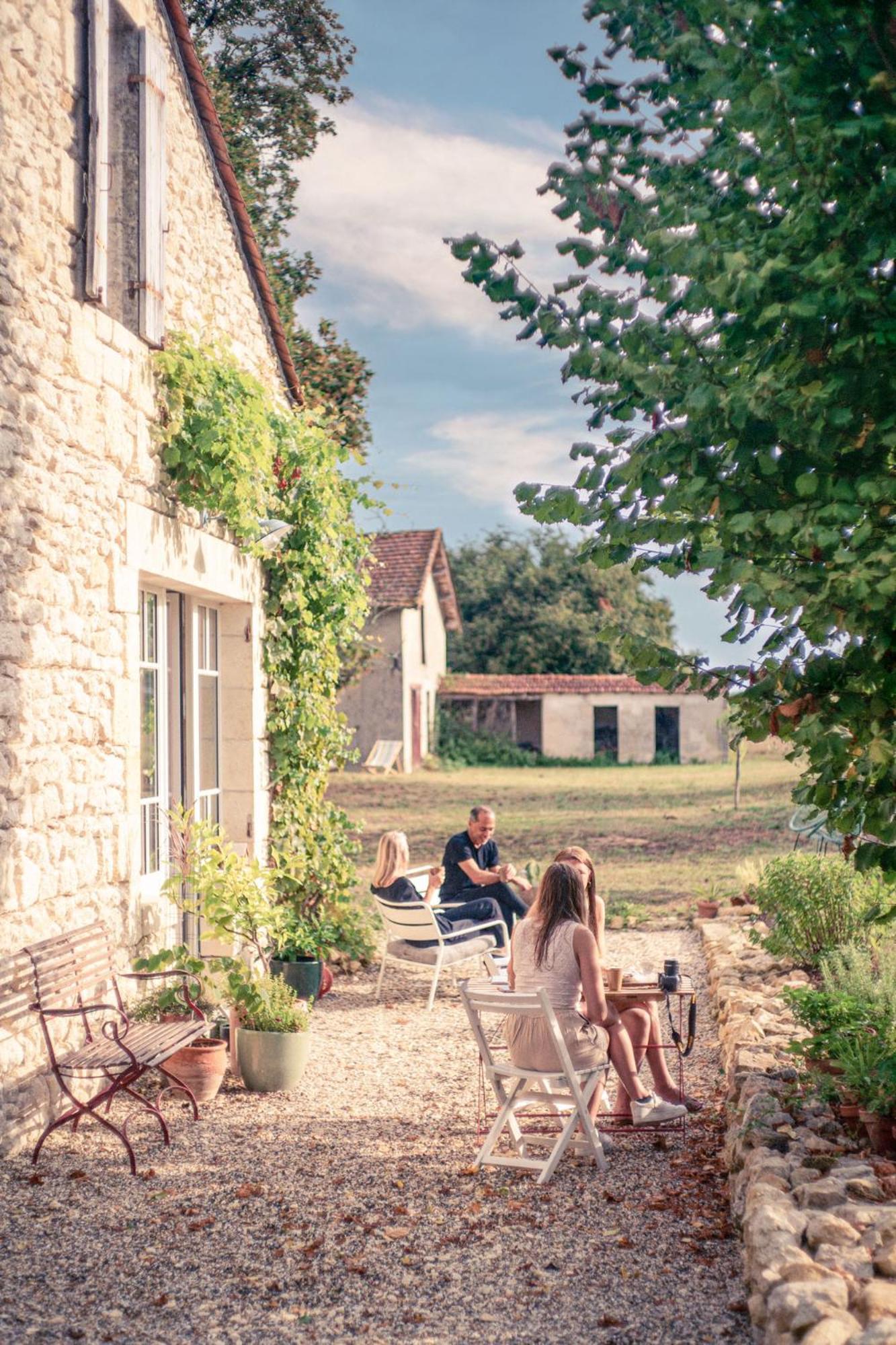 La Nuit & Le Jour Bed & Breakfast Vertheuil-en-Medoc Exterior photo